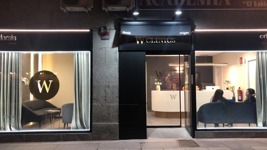 Exterior de la Clínica Dorsia en Salamanca Calle Iscar Peyra